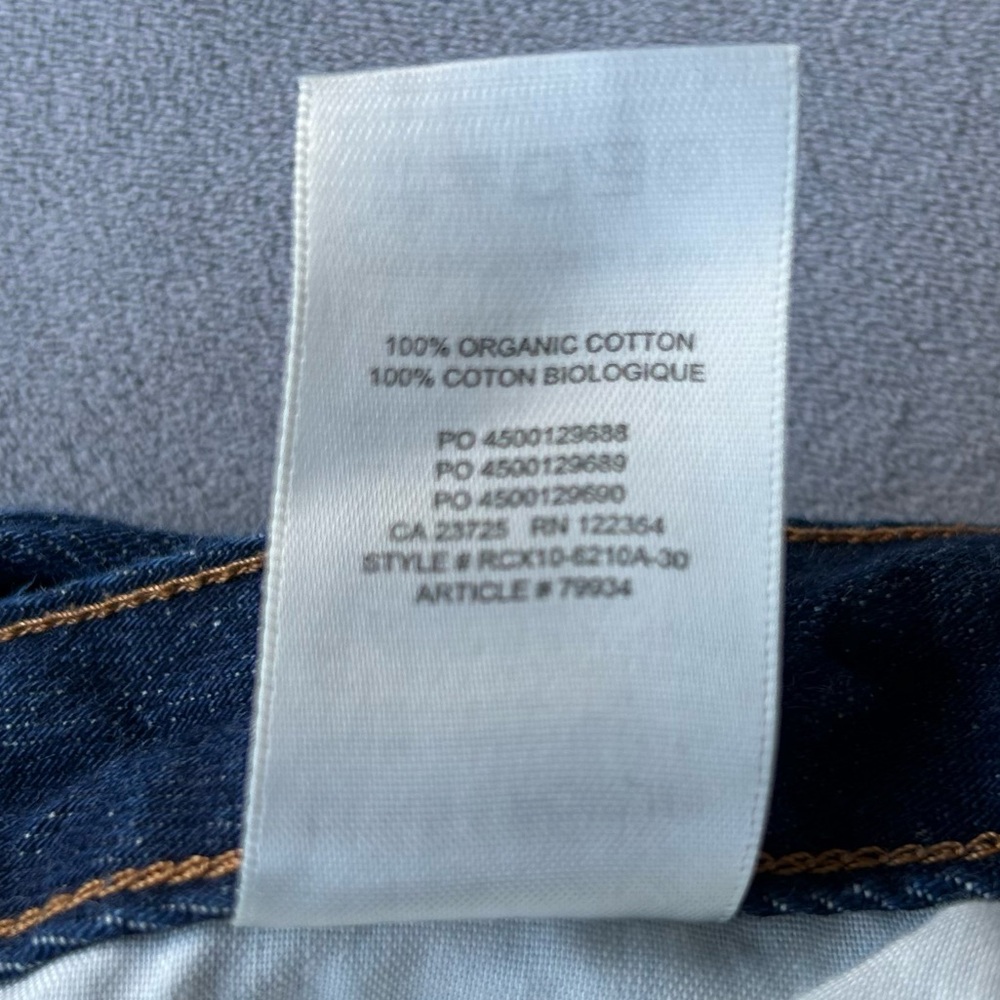 Aritzia Denim Forum ~ Mia High Rise
Curve 31L ~ Women’s 26 - Picture 13 of 17